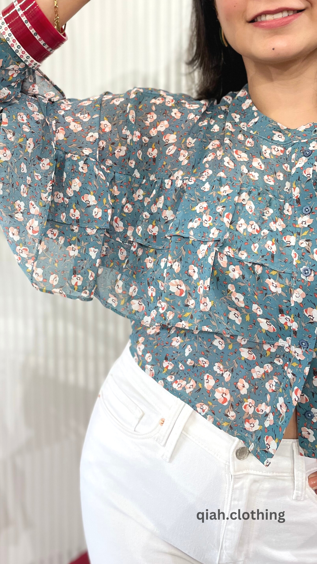 BLUE FLORAL PRINT FRONT GATHERED CROP SHIRT