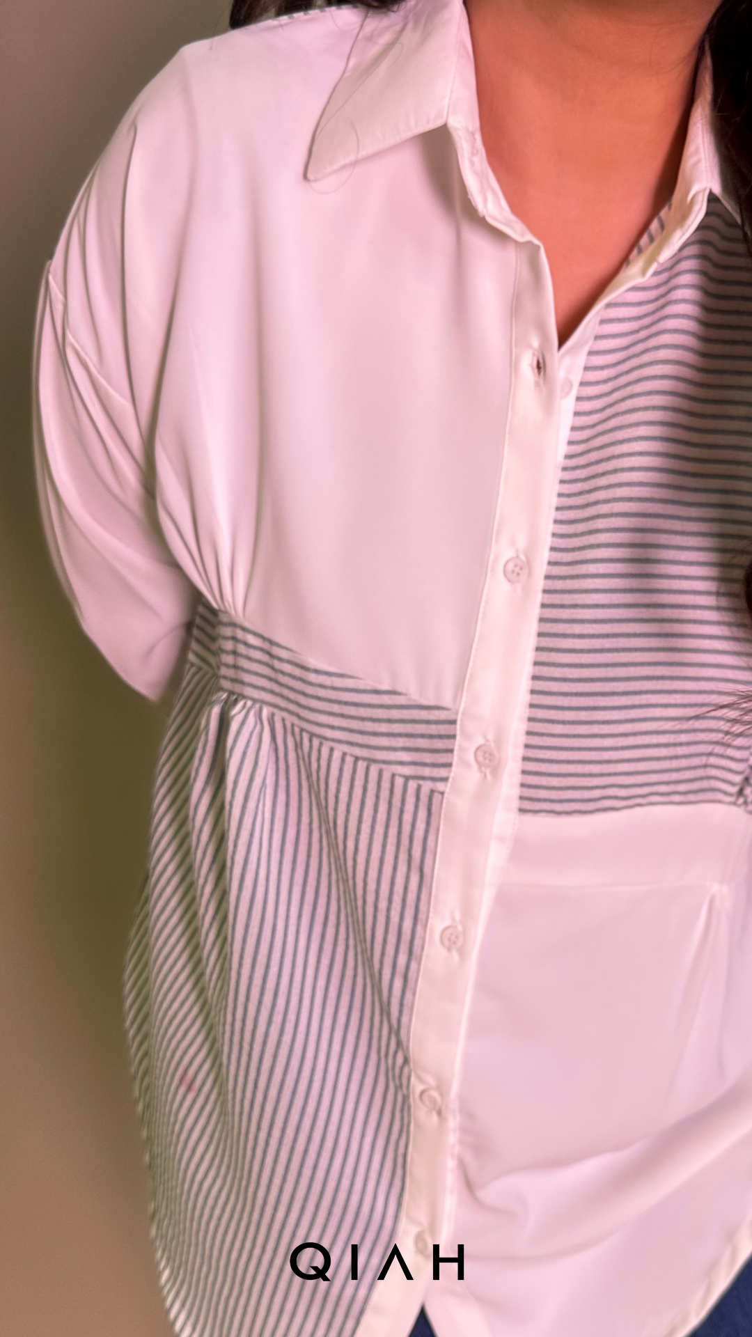 BLUE STRIPES COLLARED SHIRT IN WHITE