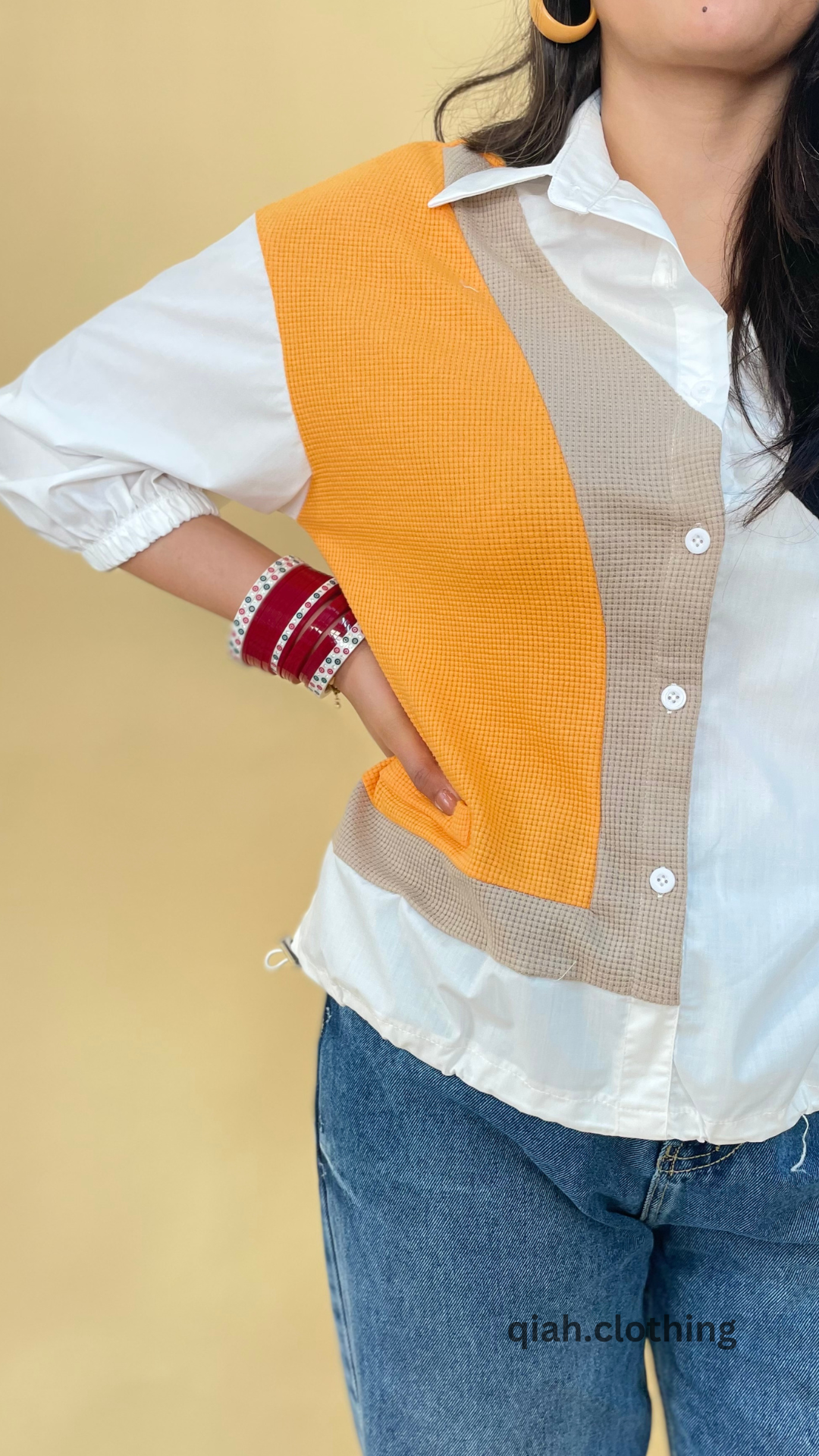 WHITE COLOR BLOCKED BUTTON DOWN SHIRT