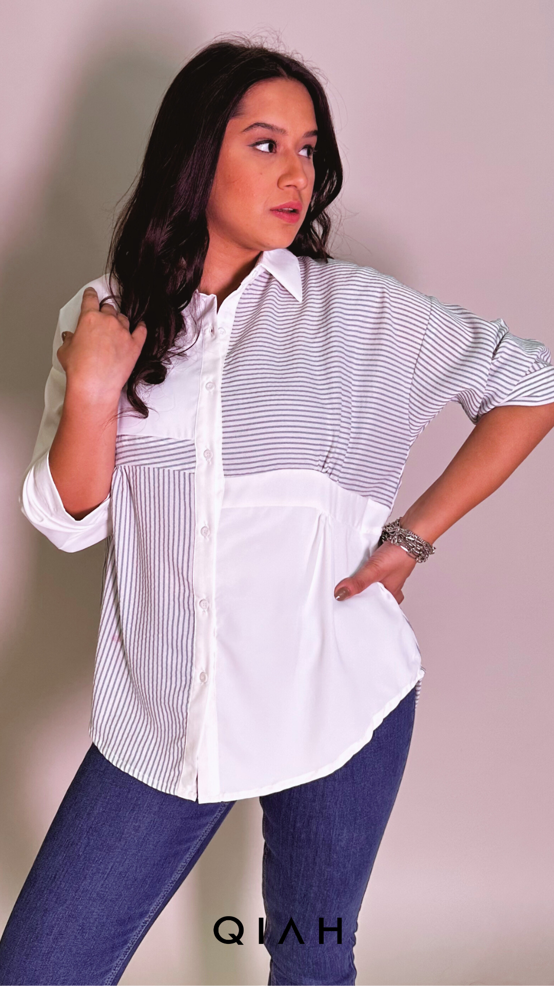 BLUE STRIPES COLLARED SHIRT IN WHITE