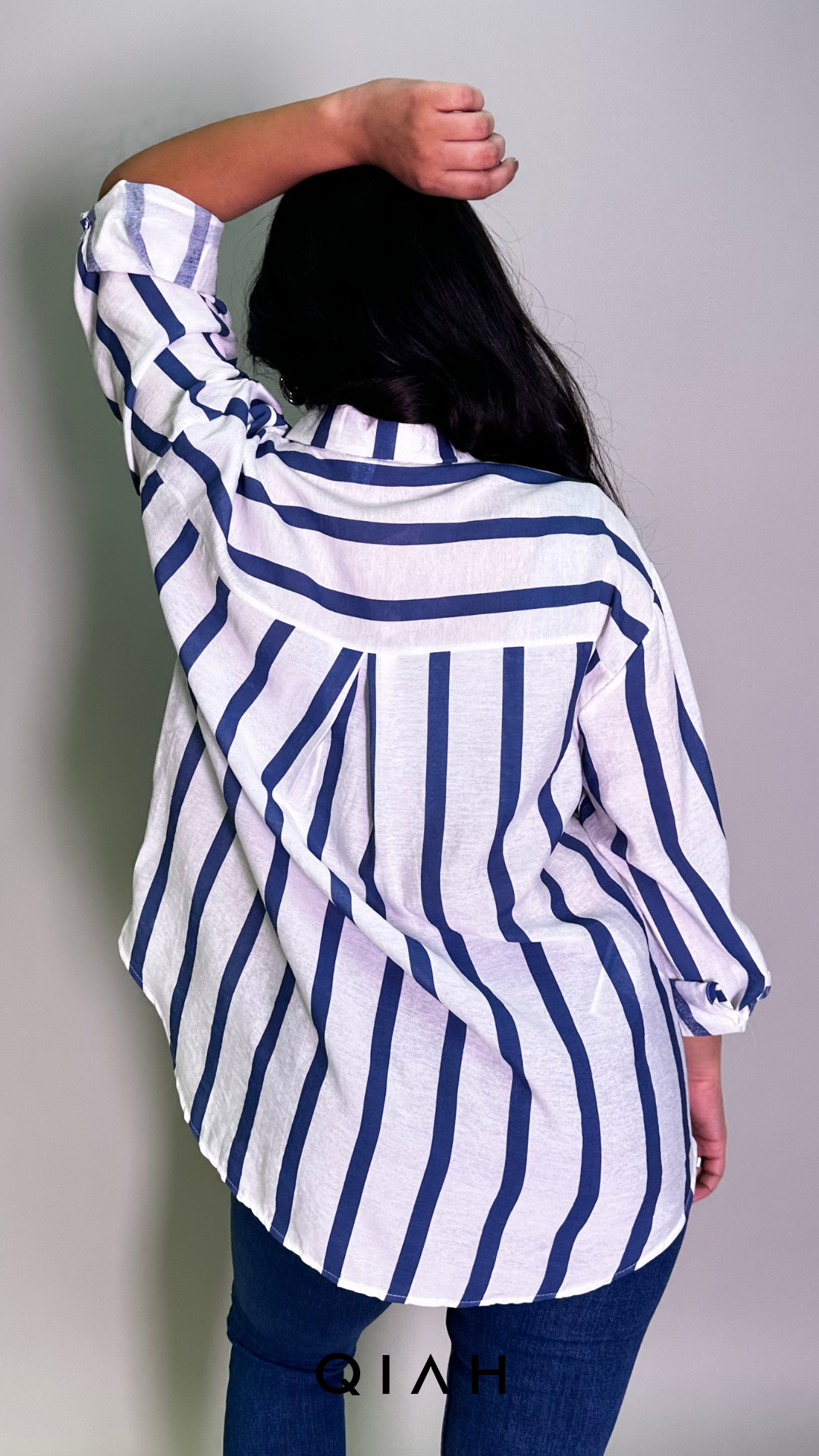 BLUE STRIPES COLLARED SHIRT IN WHITE