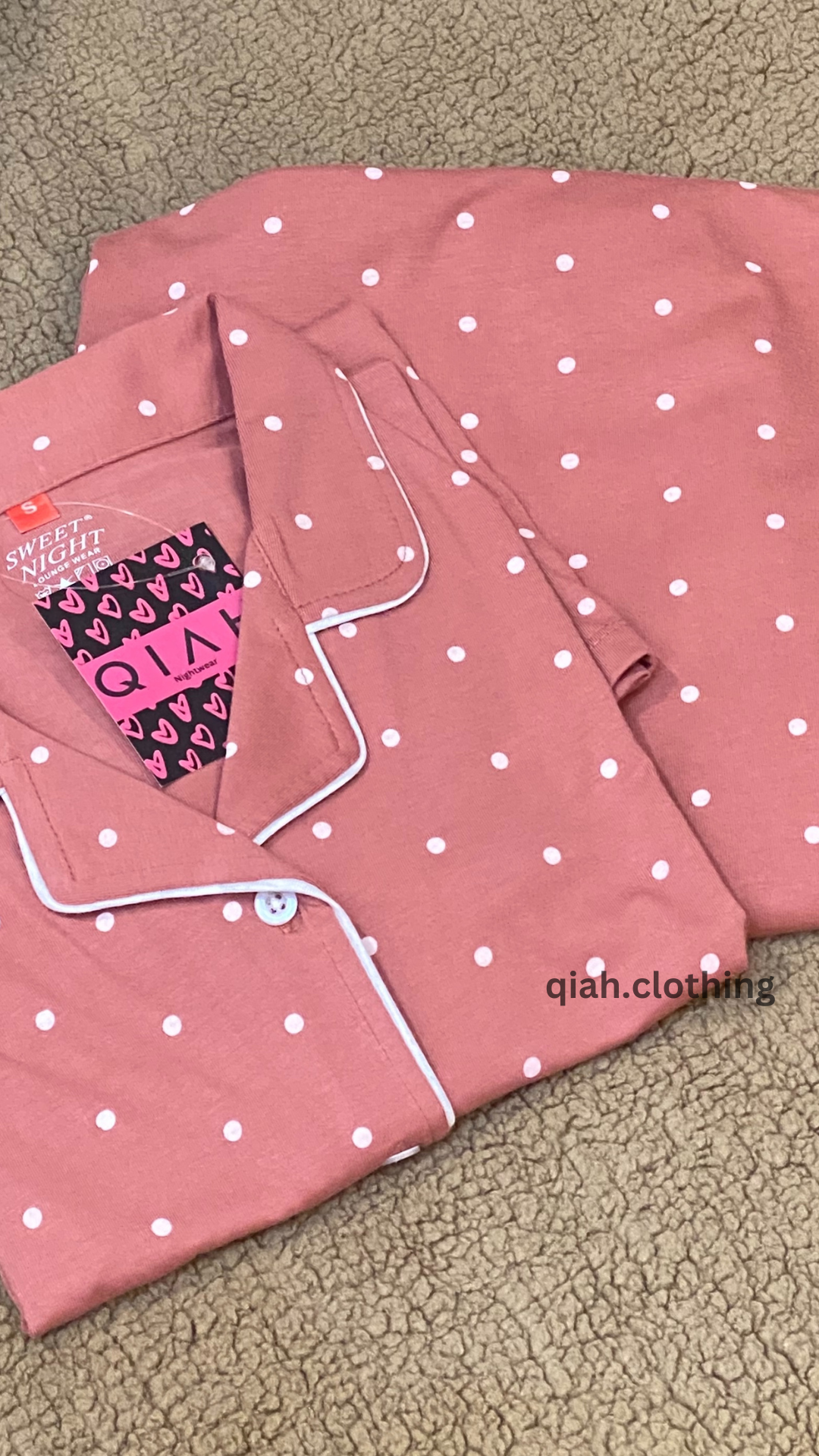 WHITE POLKA DOTS PRINT BUTTON DOWN SHIRT & PYJAMA SET IN PEACH PINK