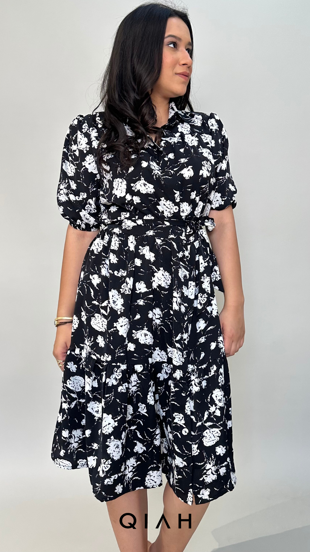 BLACK & WHITE FLORAL PRINT DRESS